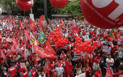 100 mil marcharam contra impeachment na Paulista