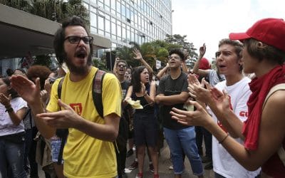 Mobilização é o caminho para defender a universidade pública