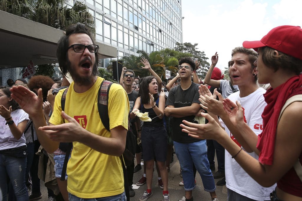 Mobilização é o caminho para defender a universidade pública