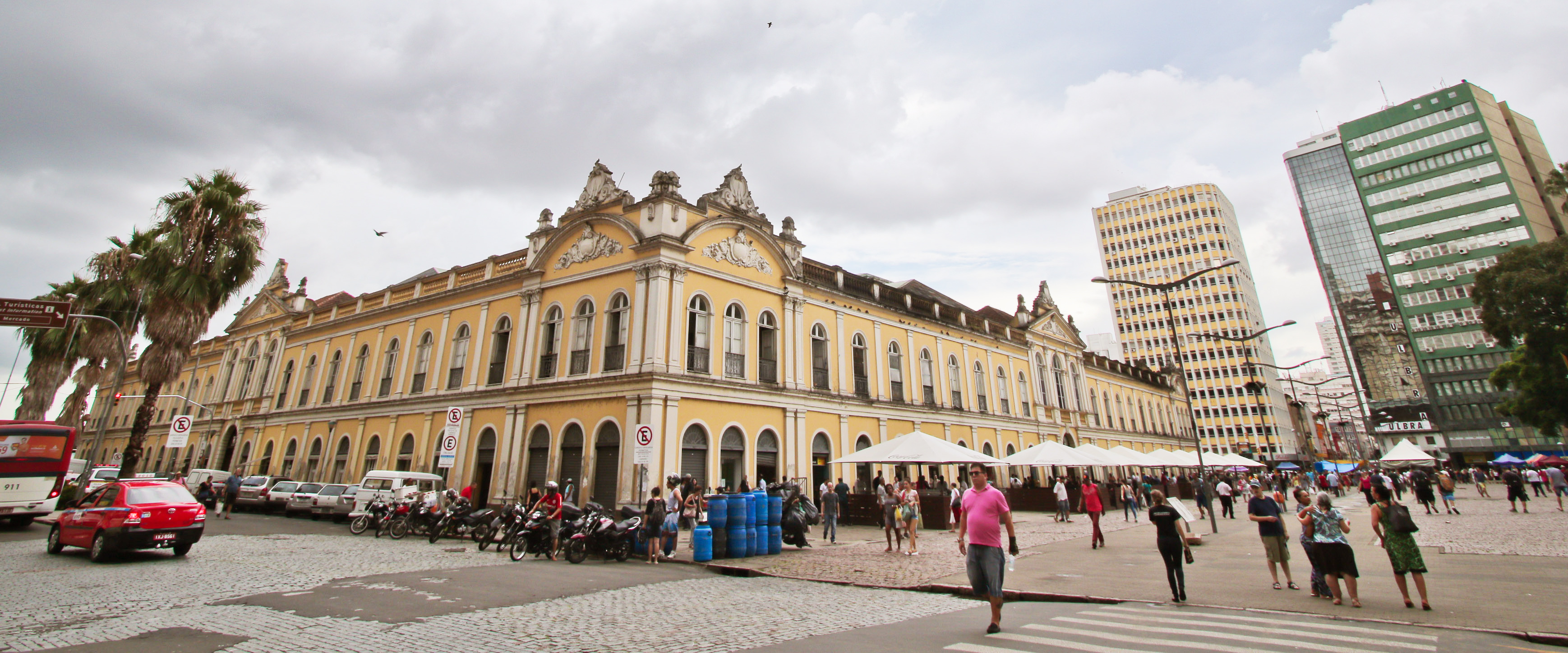 Prédios históricos e culturais caem no esquecimento por falta de investimentos