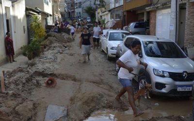 Decreto põe em risco políticas populares