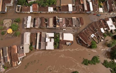 Cáritas Brasileira abre edital para auxílio técnico a comunidades atingidas pelas enchentes na Bahia e em Minas Gerais